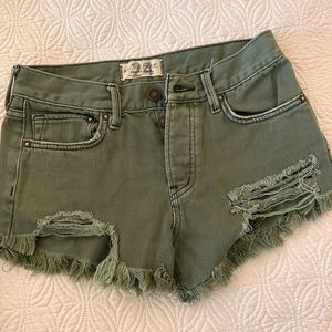 Free People size 24 sage green denim shorts!!